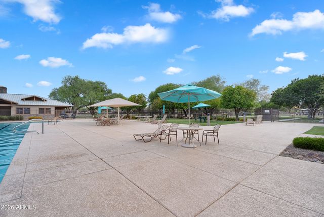 4756 E IRONHORSE Road, Gilbert, AZ 85297