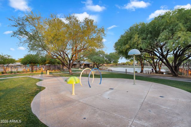 4756 E IRONHORSE Road, Gilbert, AZ 85297