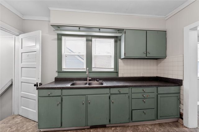 433 Livingston Avenue, Dayton, OH 45410