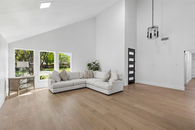 1109 Kenshire Lane, Richardson, TX 75081