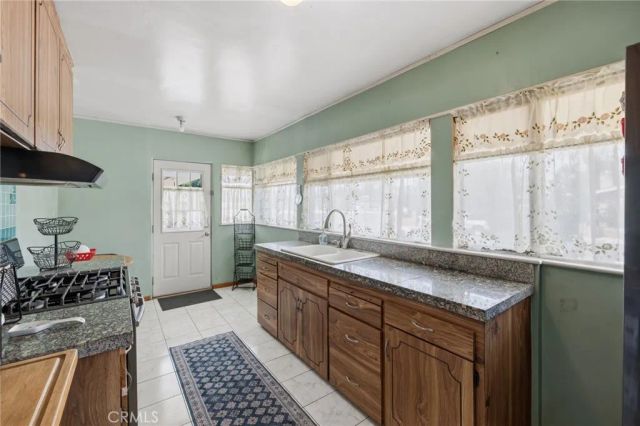 6306 Denny Avenue, North Hollywood, CA 91606