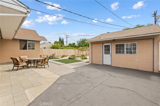 6306 Denny Avenue, North Hollywood, CA 91606