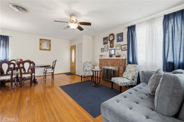 6306 Denny Avenue, North Hollywood, CA 91606