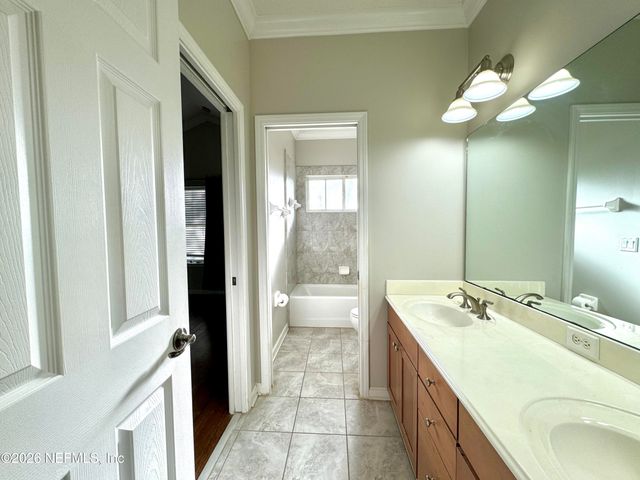 900 PARADISE Lane, Atlantic Beach, FL 32233