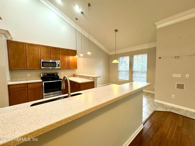 900 PARADISE Lane, Atlantic Beach, FL 32233
