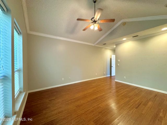 900 PARADISE Lane, Atlantic Beach, FL 32233