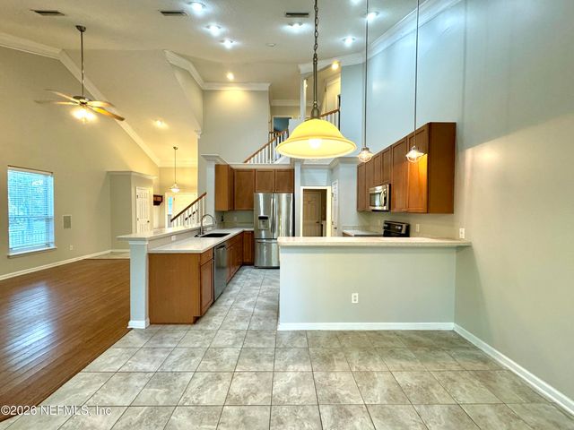 900 PARADISE Lane, Atlantic Beach, FL 32233