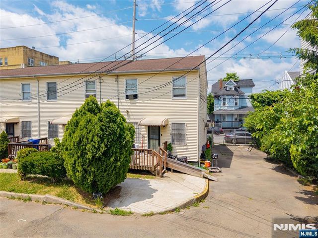 265 Rosa Parks Boulevard, Paterson, NJ 07501