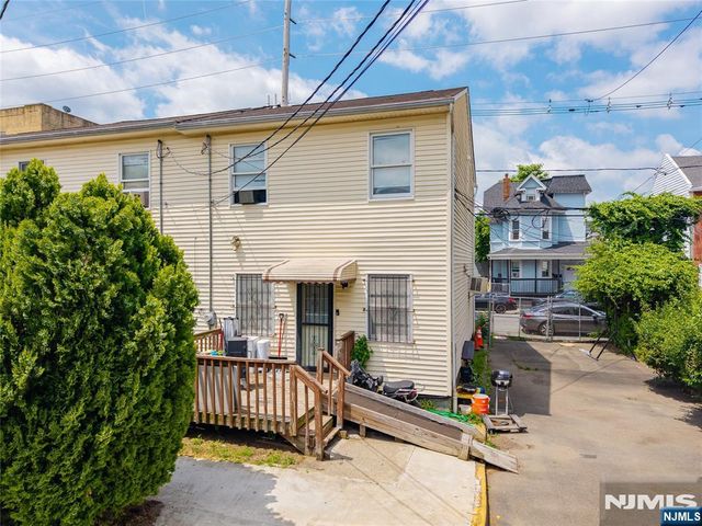 265 Rosa Parks Boulevard, Paterson, NJ 07501