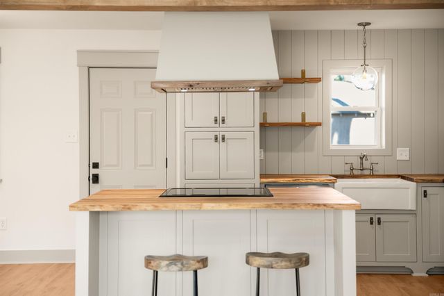 201 Hillwood Drive, Sherwood, AR 72120