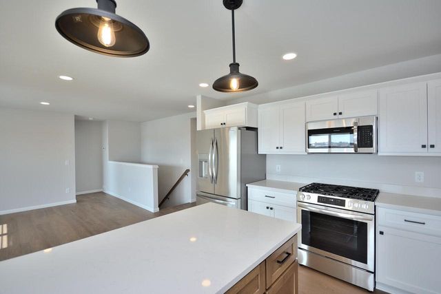 997 Elderberry ROAD, Oconomowoc, WI 53066