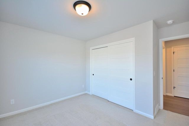 997 Elderberry ROAD, Oconomowoc, WI 53066