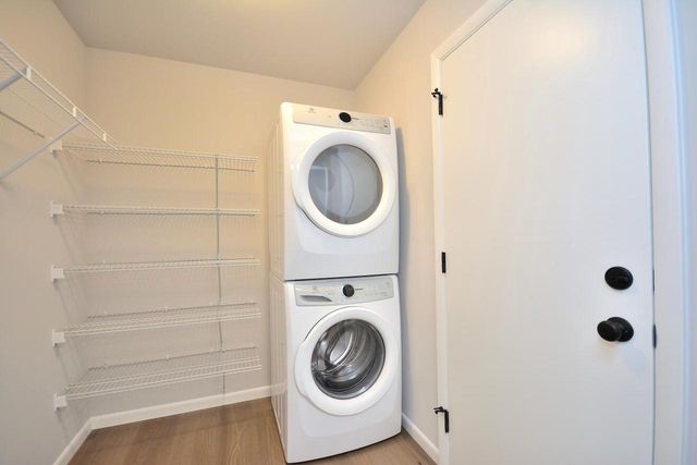 997 Elderberry ROAD, Oconomowoc, WI 53066