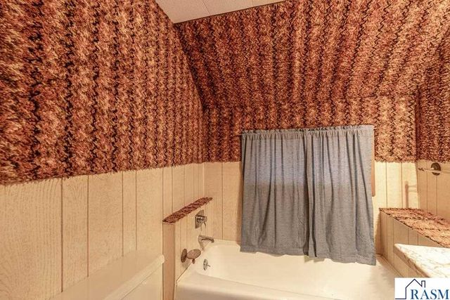 421 S Murphy Street, Lake Crystal, MN 56005