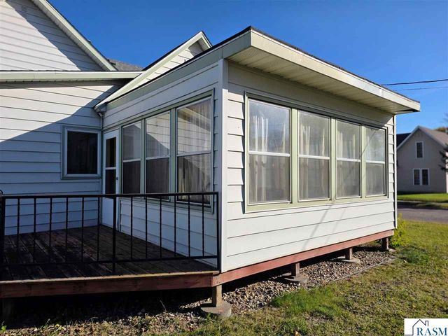 421 S Murphy Street, Lake Crystal, MN 56005