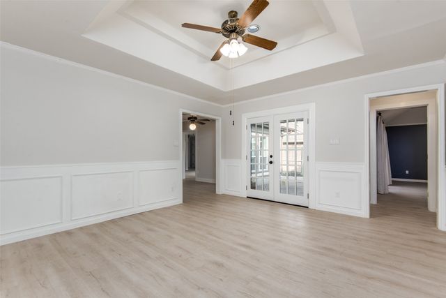 3915 Saint Christopher Lane, Dallas, TX 75287