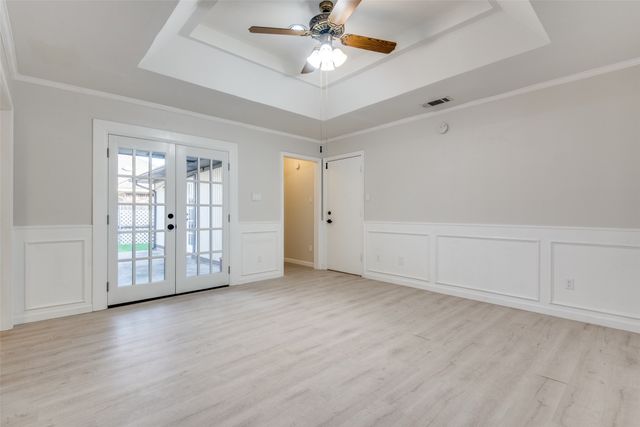 3915 Saint Christopher Lane, Dallas, TX 75287