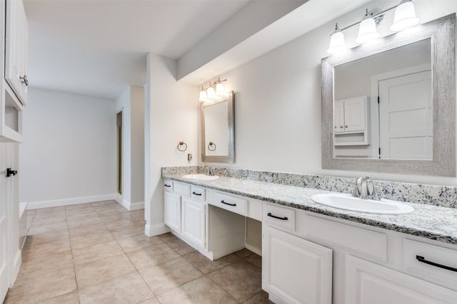 3915 Saint Christopher Lane, Dallas, TX 75287