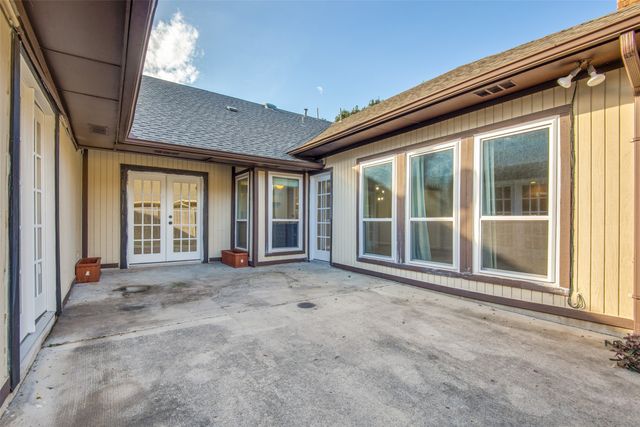 3915 Saint Christopher Lane, Dallas, TX 75287