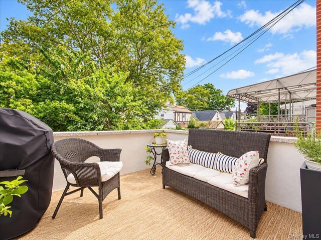 7551 Utopia Parkway, Fresh Meadows, NY 11366