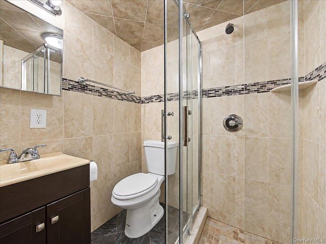 7551 Utopia Parkway, Fresh Meadows, NY 11366