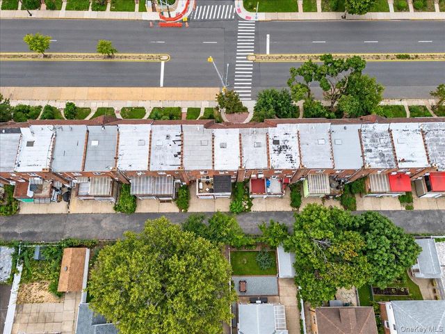 7551 Utopia Parkway, Fresh Meadows, NY 11366