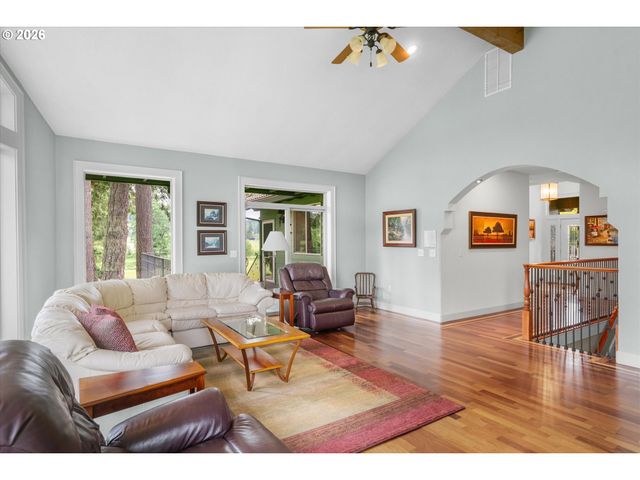 13121 S WARNOCK Rd, Oregon City, OR 97045