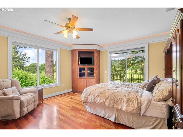 13121 S WARNOCK Rd, Oregon City, OR 97045