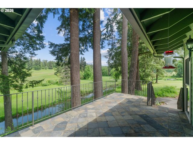 13121 S WARNOCK Rd, Oregon City, OR 97045