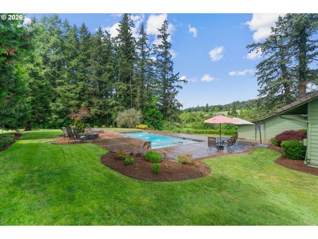 13121 S WARNOCK Rd, Oregon City, OR 97045