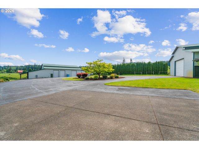13121 S WARNOCK Rd, Oregon City, OR 97045