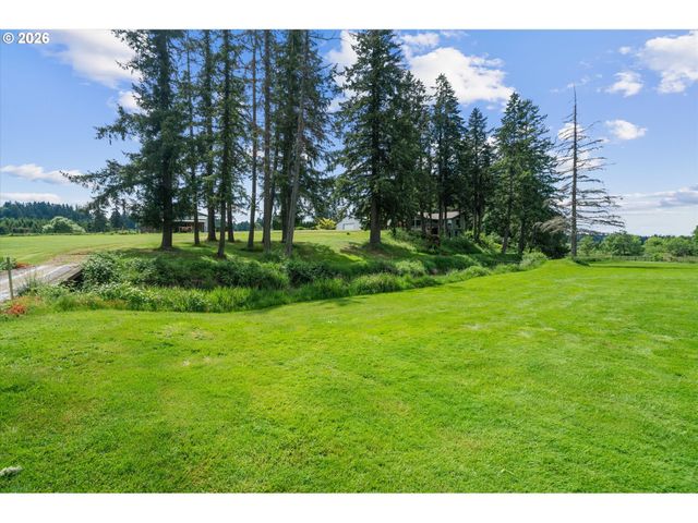 13121 S WARNOCK Rd, Oregon City, OR 97045