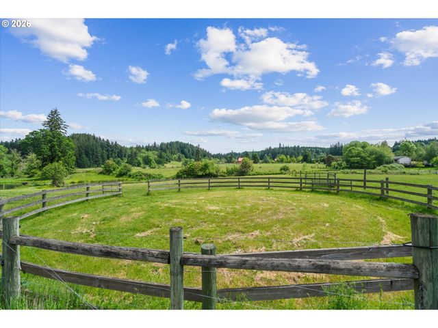 13121 S WARNOCK Rd, Oregon City, OR 97045
