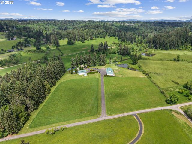 13121 S WARNOCK Rd, Oregon City, OR 97045