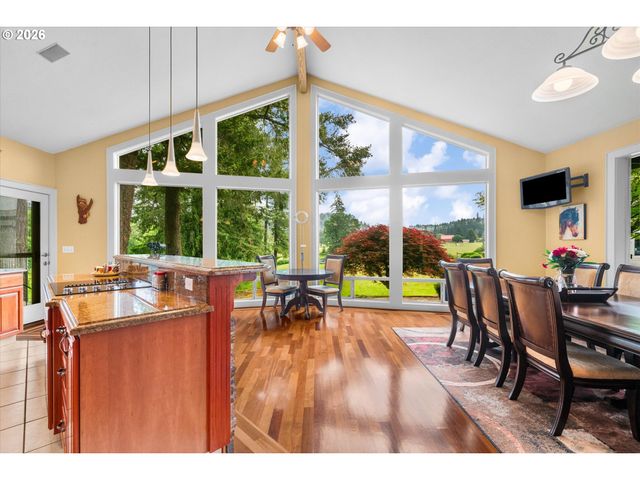 13121 S WARNOCK Rd, Oregon City, OR 97045