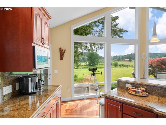 13121 S WARNOCK Rd, Oregon City, OR 97045