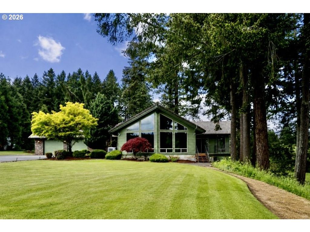 13121 S WARNOCK Rd, Oregon City, OR 97045