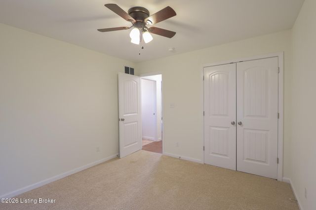 956 Thoroughbred Rd, Shelbyville, KY 40065