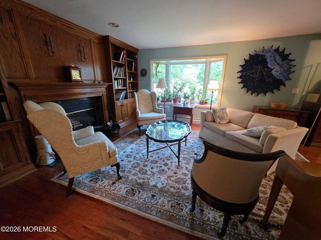 712 Holmdel Road, Holmdel, NJ 07733
