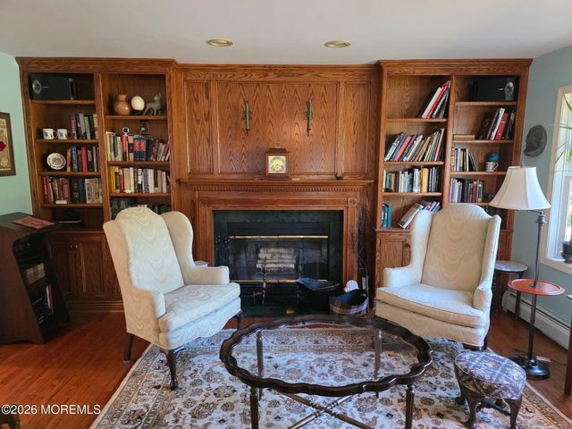 712 Holmdel Road, Holmdel, NJ 07733