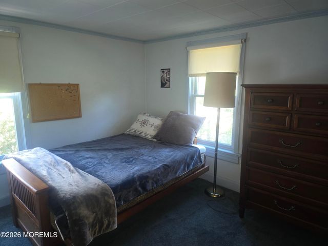 712 Holmdel Road, Holmdel, NJ 07733