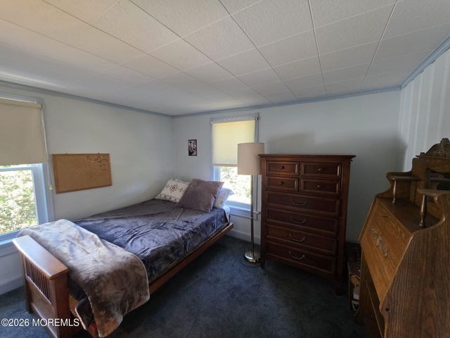 712 Holmdel Road, Holmdel, NJ 07733