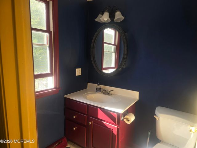 712 Holmdel Road, Holmdel, NJ 07733