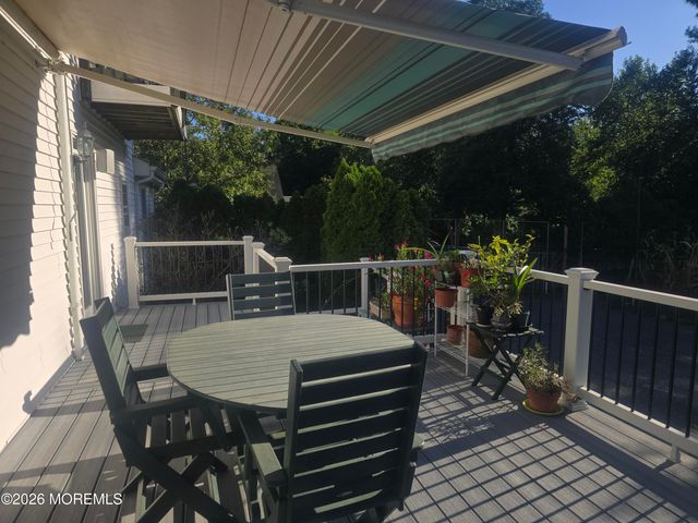 712 Holmdel Road, Holmdel, NJ 07733