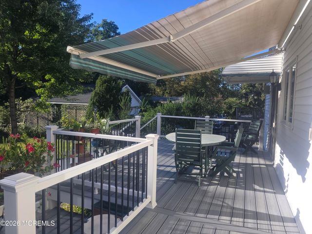 712 Holmdel Road, Holmdel, NJ 07733