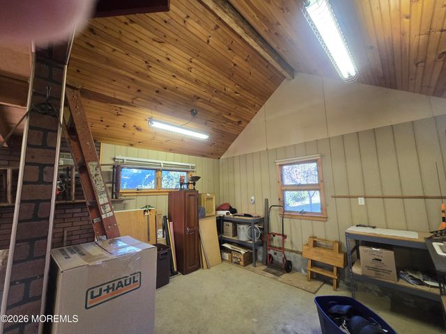 712 Holmdel Road, Holmdel, NJ 07733
