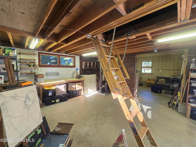 712 Holmdel Road, Holmdel, NJ 07733