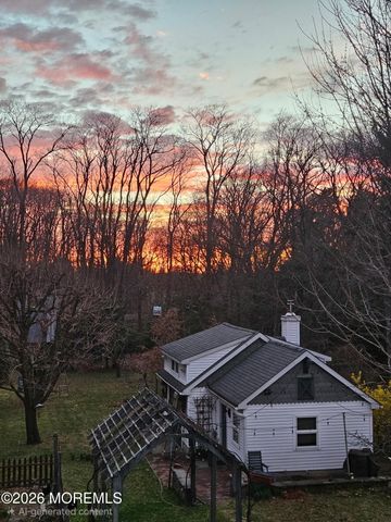 712 Holmdel Road, Holmdel, NJ 07733
