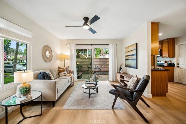 5486 E Willow Woods Lane 101, Anaheim, CA 92807