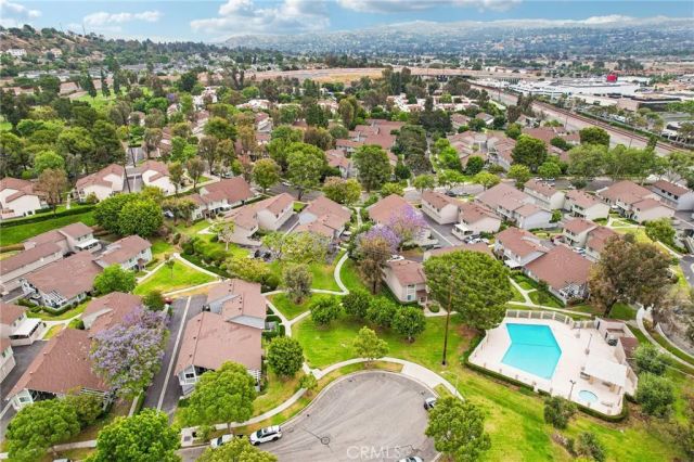 5486 E Willow Woods Lane 101, Anaheim, CA 92807